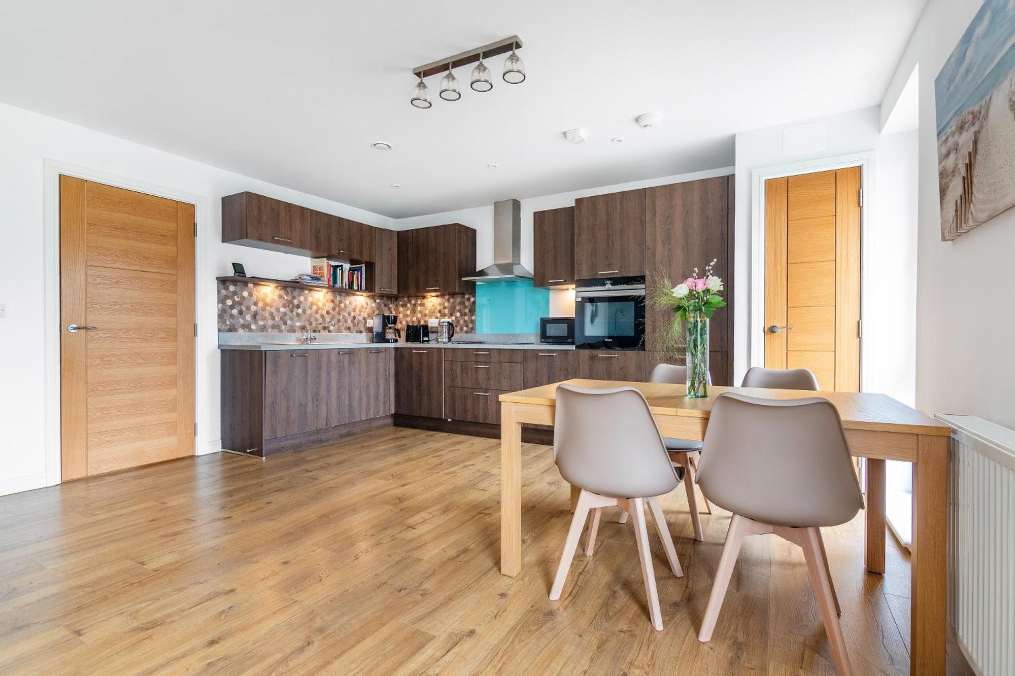 Beautiful Meadowbank Apartment With On-Street Parking Edinburgh Exterior photo